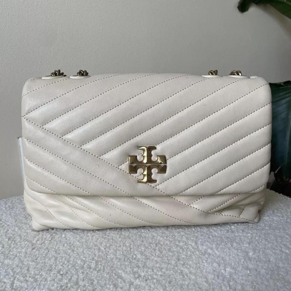 Tory Burch Cream Quilted Shoulder Bag - Picture 1 of 6